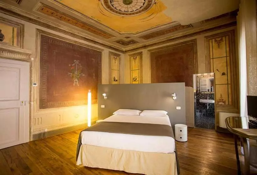 تختخواب و صبحانه Cortona Charme