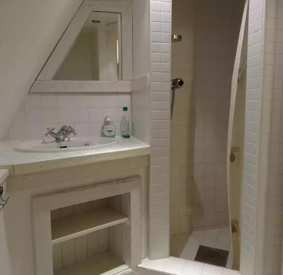 ベッドアンドブレックファースト Gröna Lena