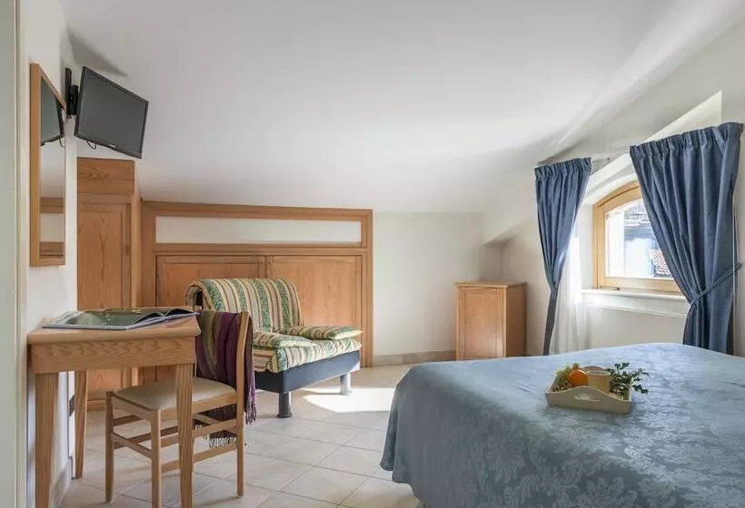 ホテル Albergo Il Giardino Del Rio