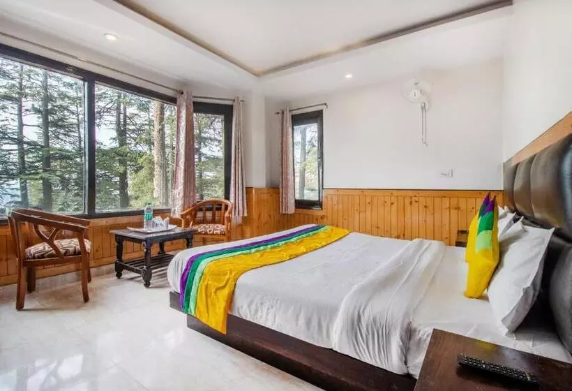Itsy Hotels Avantika With Forest View