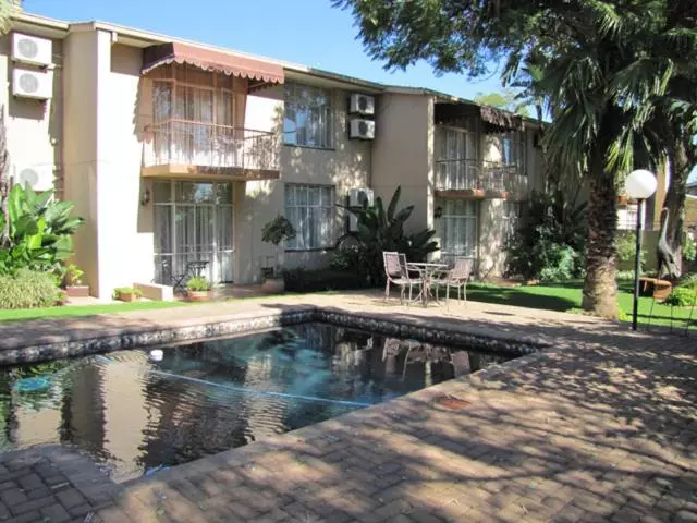هتل Jacaranda Lodge