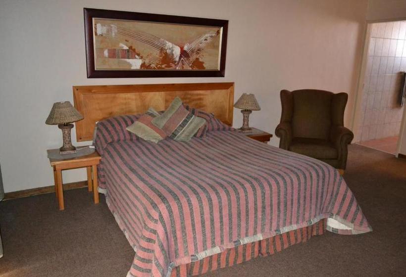 ホテル Jacaranda Lodge