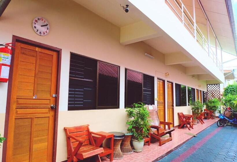 فندق Orchid House