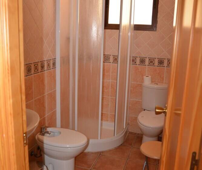 Отель Restaurante Viñas Viejas