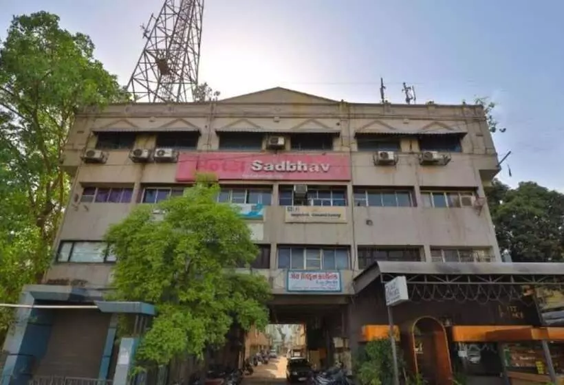 ホテル Sadbhav