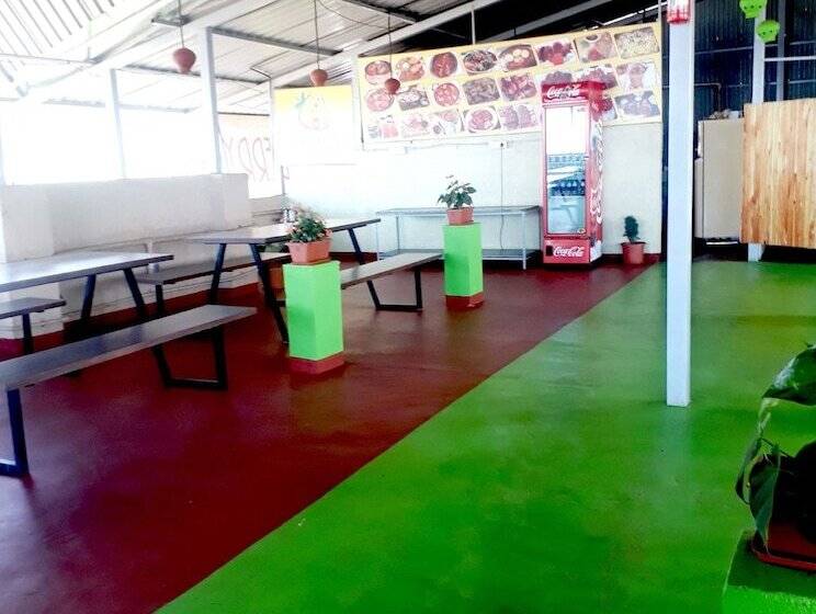 酒店 Strawberry Homes