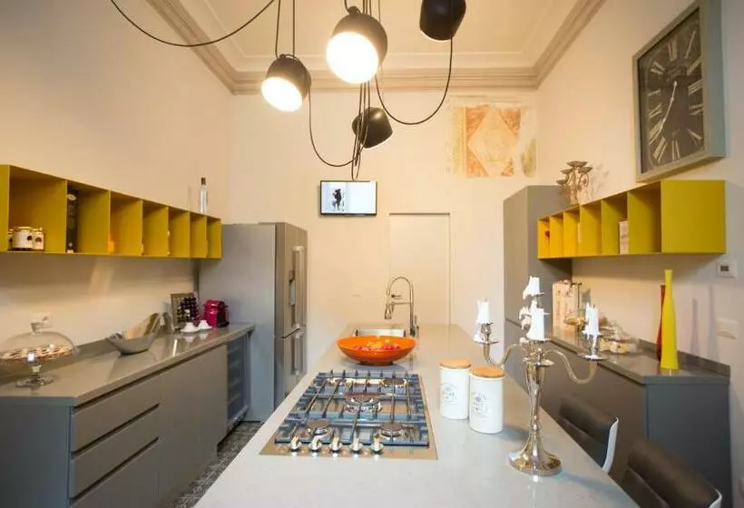 تختخواب و صبحانه Palazzo Cannavina Suite & Private Spa
