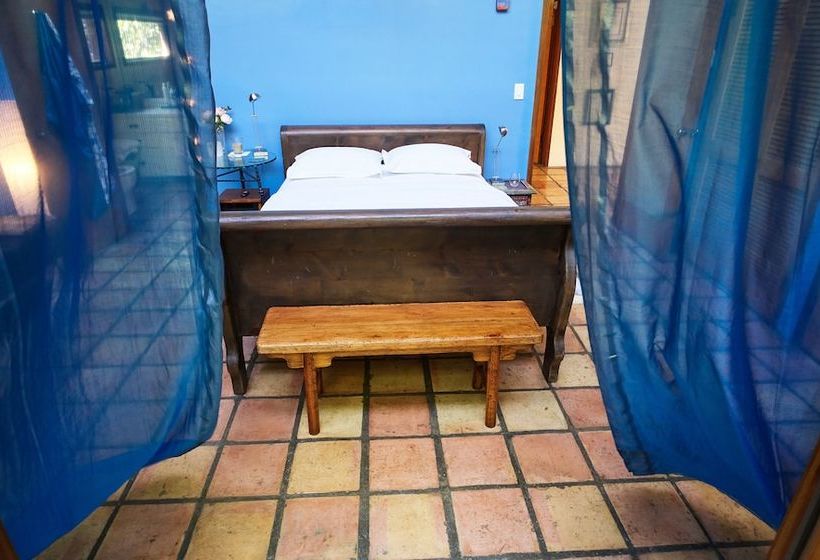 مبيت وإفطار The Bel Air Treehouse