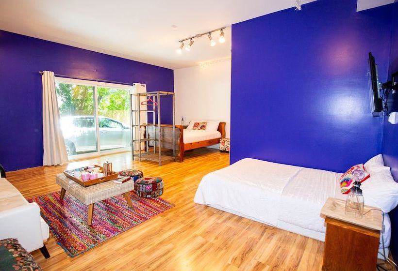 مبيت وإفطار The Bel Air Treehouse