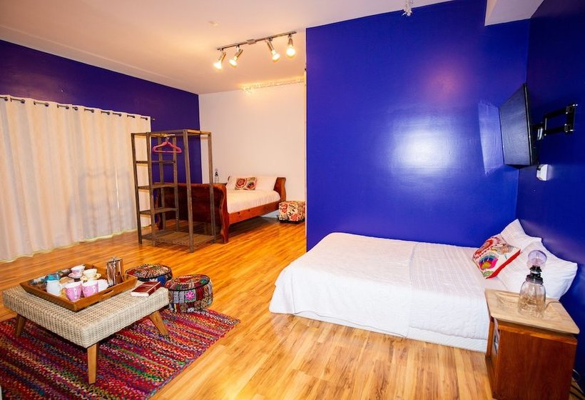 مبيت وإفطار The Bel Air Treehouse