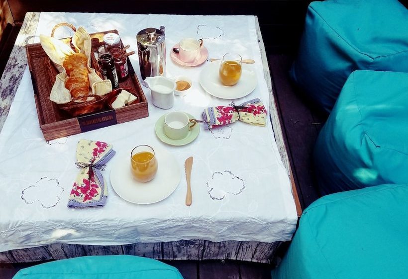 مبيت وإفطار The Bel Air Treehouse