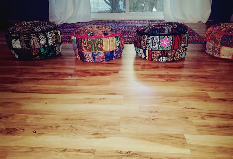 مبيت وإفطار The Bel Air Treehouse