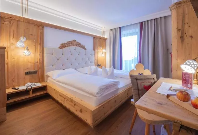 Hotelli Al Sonnenhof