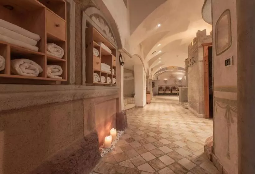 Hotelli Al Sonnenhof