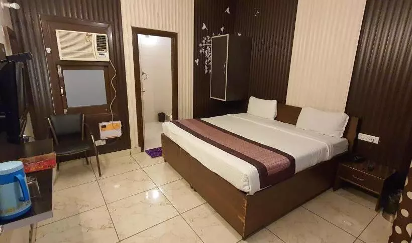Hotel Amritsar Inn