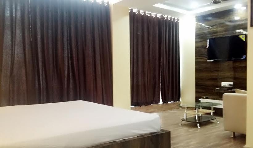 בית מלון כפרי Crystal International