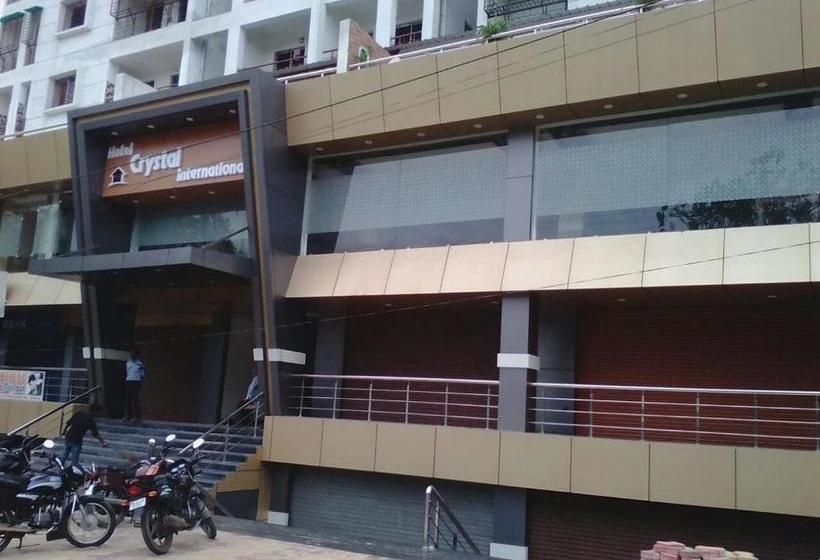 בית מלון כפרי Crystal International