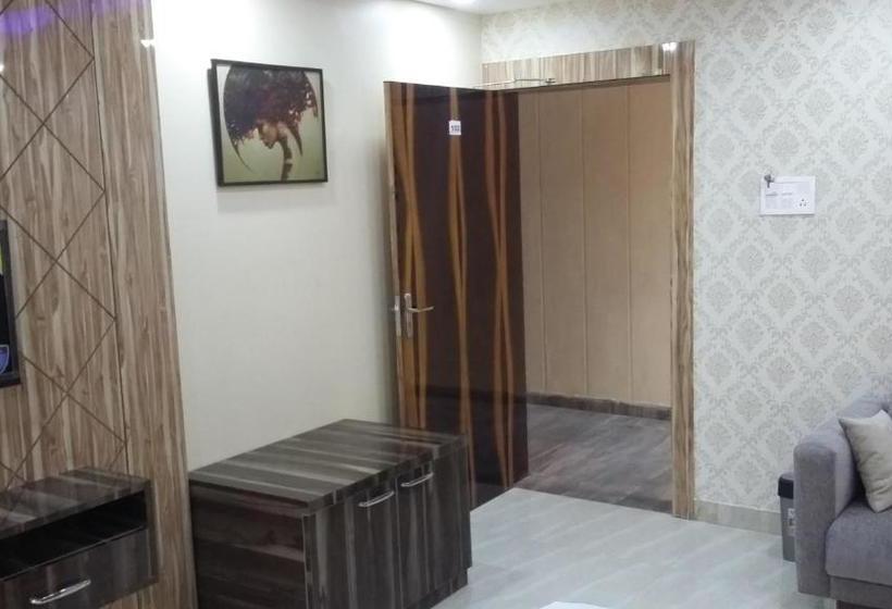 בית מלון כפרי Crystal International