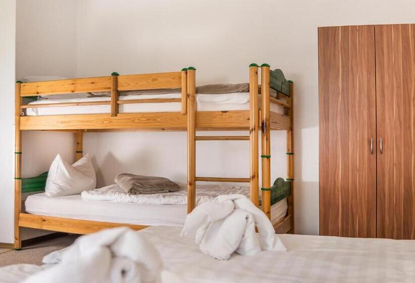 ホテル Garni Kröger