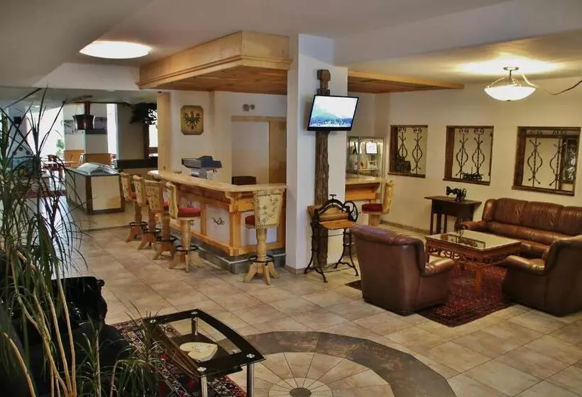 Hotelli Gasthof Zum Löwen