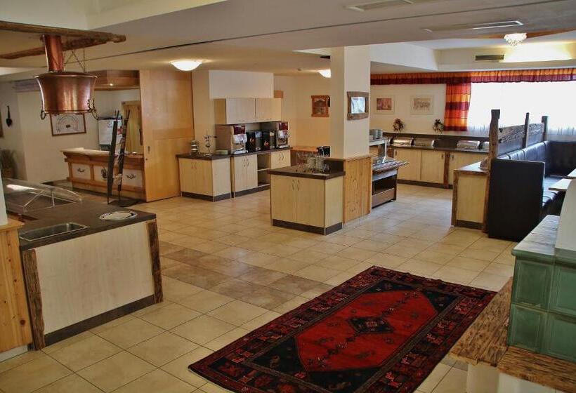 ホテル Gasthof Zum Löwen