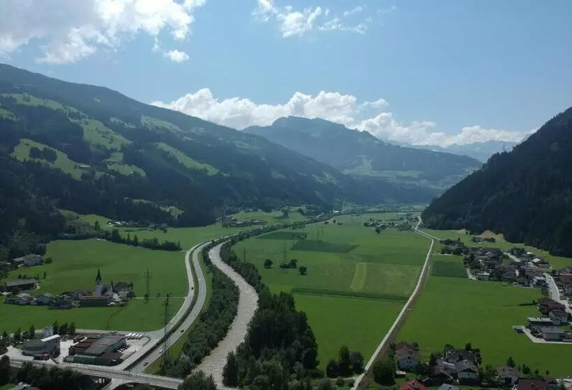 Hotelli Gasthof Zum Löwen