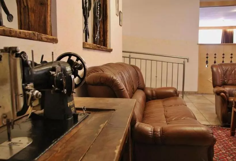 Hotelli Gasthof Zum Löwen