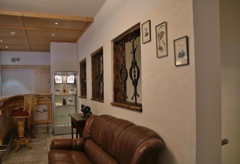 ホテル Gasthof Zum Löwen