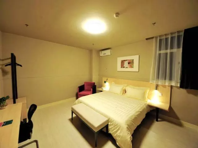 Hotelli Jinjiang Inn Daqing Honggang