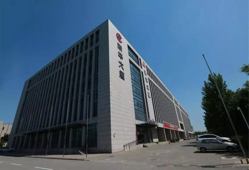 Hotelli Jinjiang Inn Tianjin Binhai International Airport