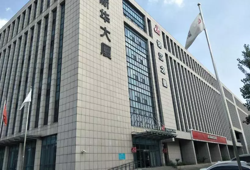 Hotelli Jinjiang Inn Tianjin Binhai International Airport