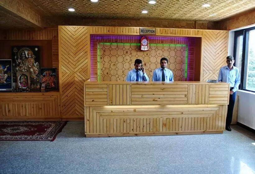 Hotelli Natraj International