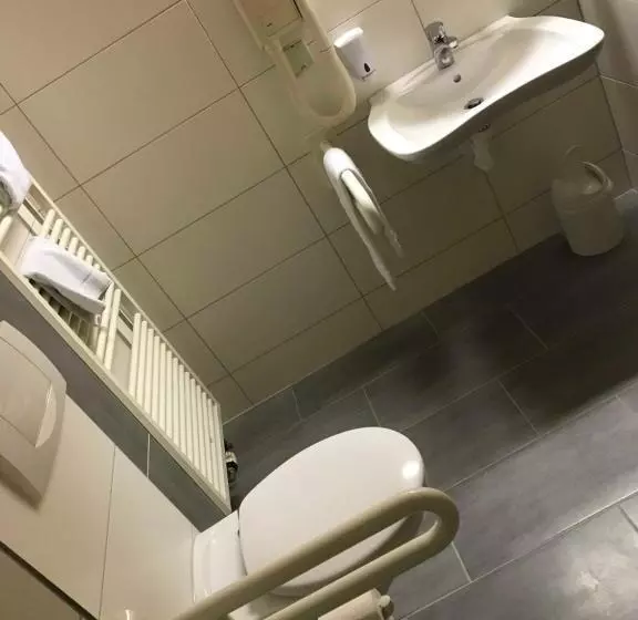 Hotelli Schwanau Garni