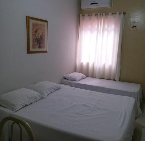 Отель Confort Maringá