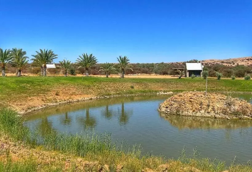 Lomakeskus Lake Grappa Guestfarm