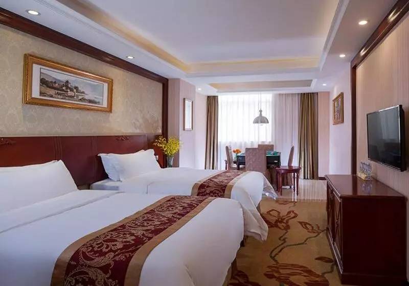 Vienna Hotel Shenzhen Guanlan Tangren Street