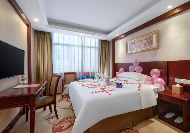 Vienna Hotel Shenzhen Guanlan Tangren Street