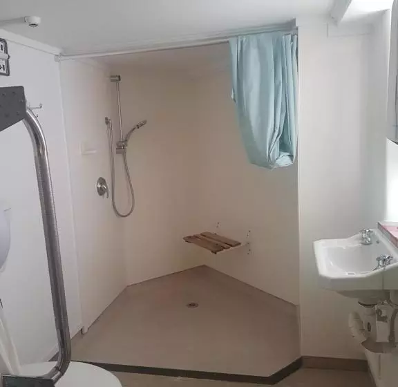 Retkeilymaja Archies Bunker Affordable Accommodation