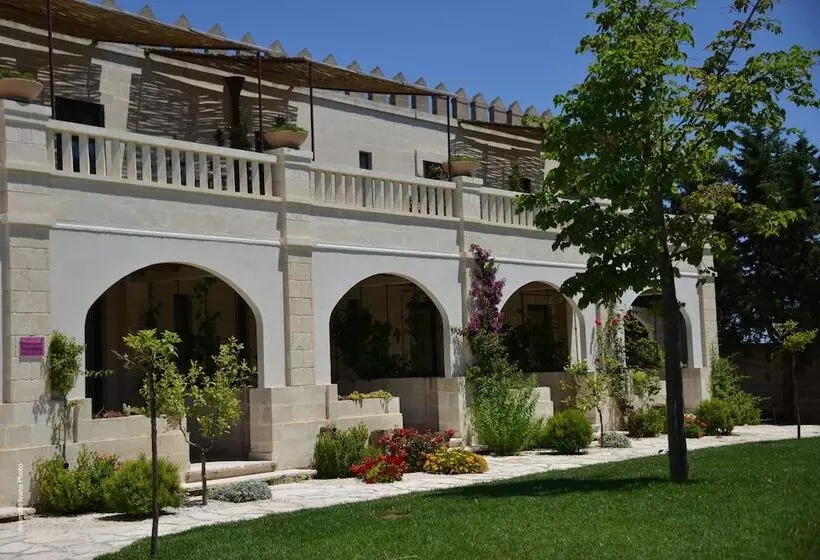 تختخواب و صبحانه Le Scuderie  Castello Monaci