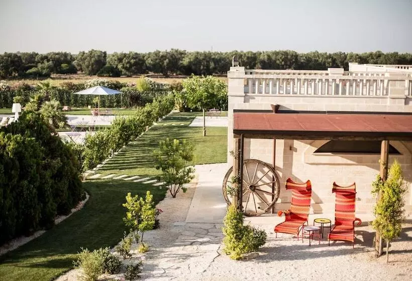 تختخواب و صبحانه Le Scuderie  Castello Monaci