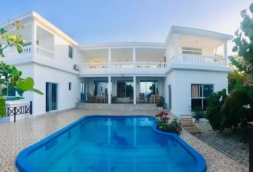 Aamiaismajoitus (B&B) Maxanika