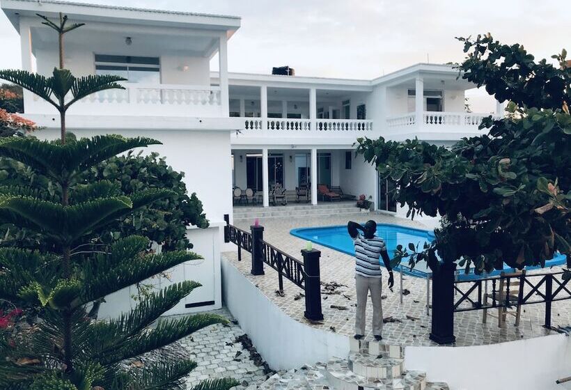 ベッドアンドブレックファースト Maxanika