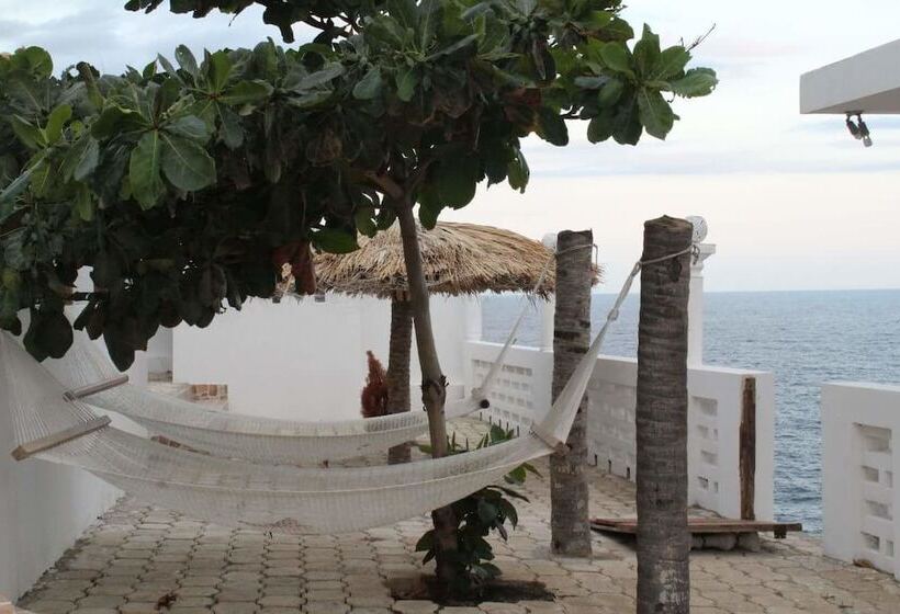 ベッドアンドブレックファースト Maxanika