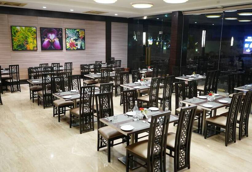 בית מלון כפרי Grand Visava Lonavala