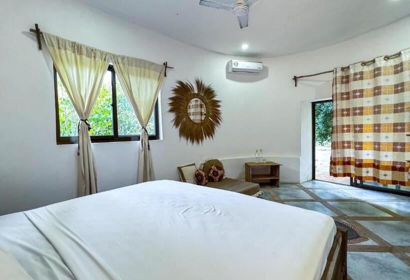 호텔 Kinazi Upepo Beach Eco Lodge