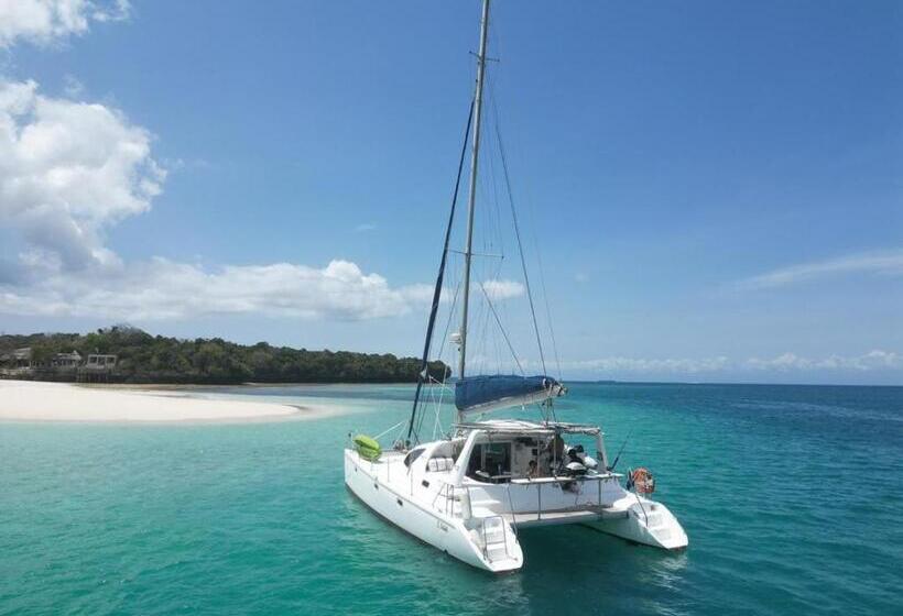 호텔 Kinazi Upepo Beach Eco Lodge