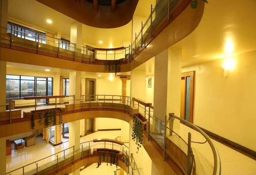 Hotel Kohinoor Square