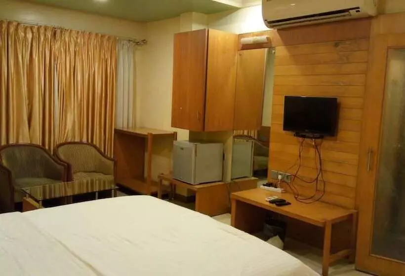 Hotel Kohinoor Square