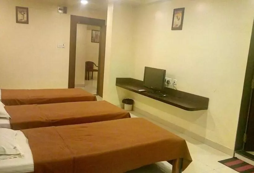 Hotel Kohinoor Square
