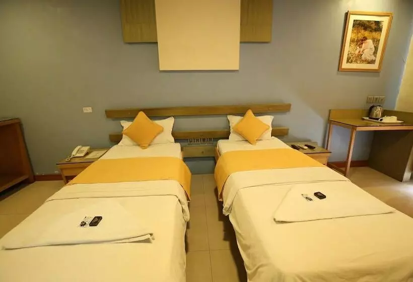 Hotel Kohinoor Square